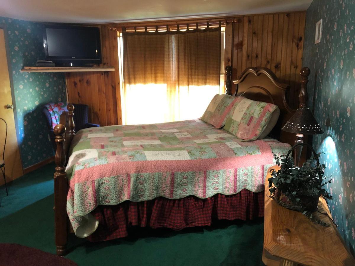 Smokies Bed And Breakfast - Evergreen Cottage Inn Pigeon Forge Exterior foto